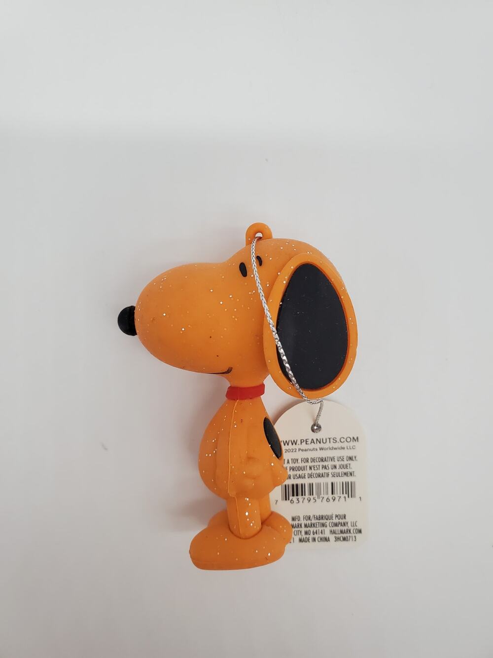 Hallmark Ornament - Glittering Orange Snoopy - Peanuts